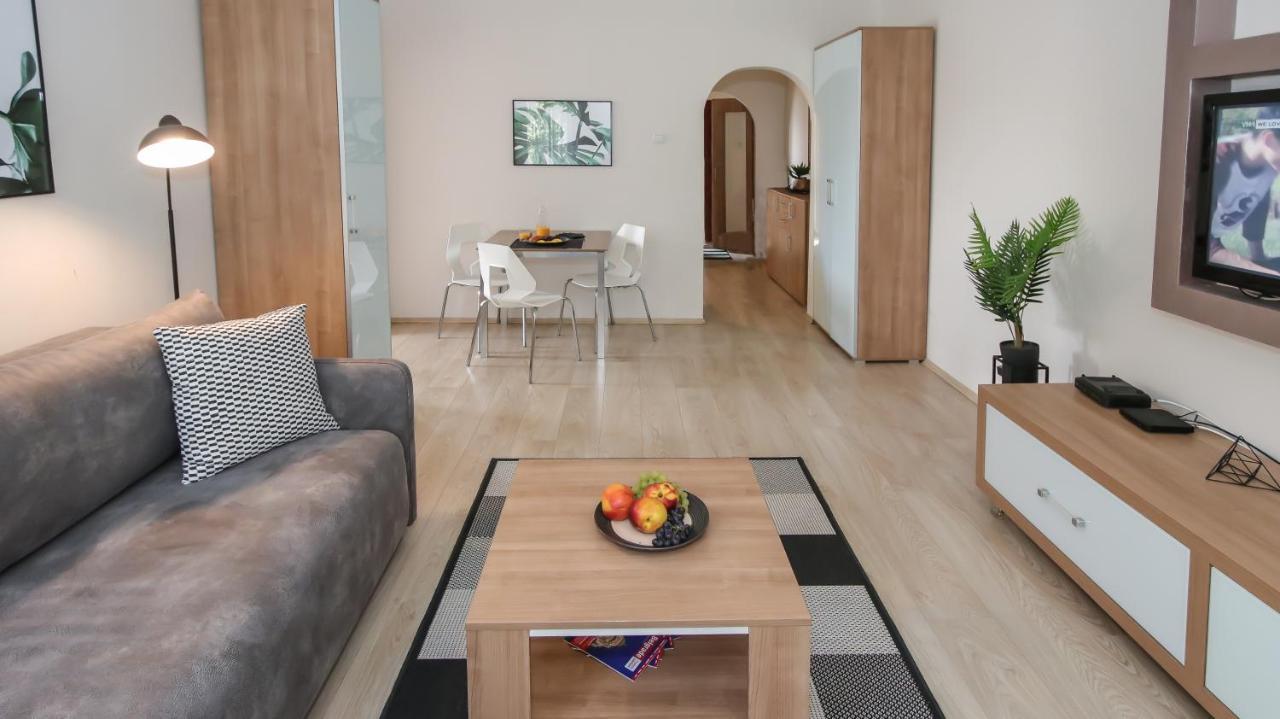 Delta City New Belgrade Apartment Free Public Parking Bagian luar foto